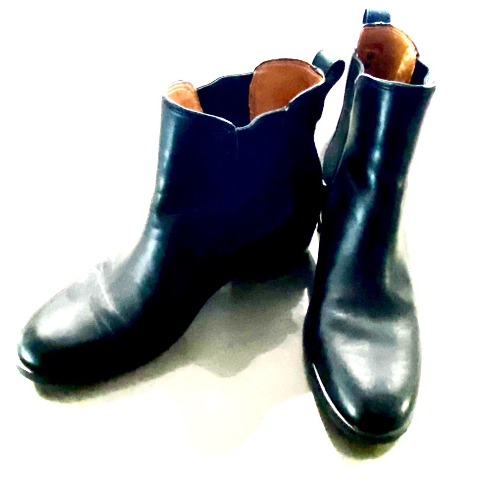 Coach black Chelsea leather boots women’s 9.5